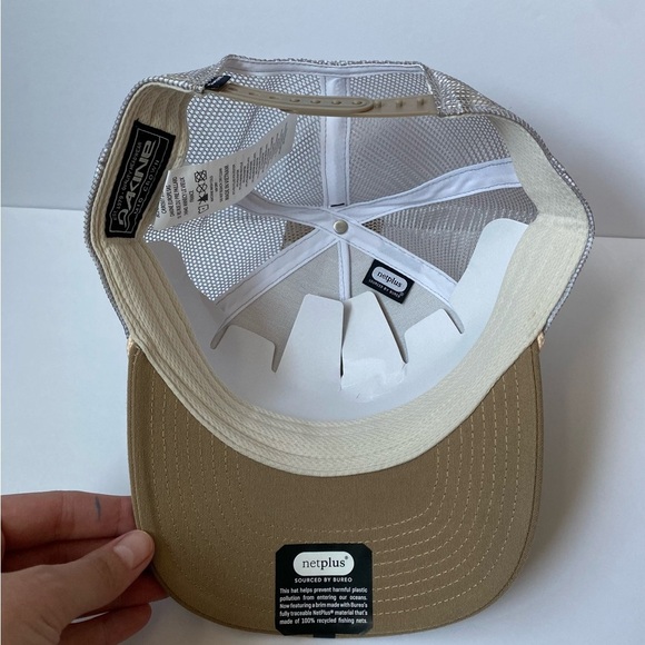 NWT - Dakine - COASTLINE TRUCKER - SALMON BAY - Picture 5 of 7